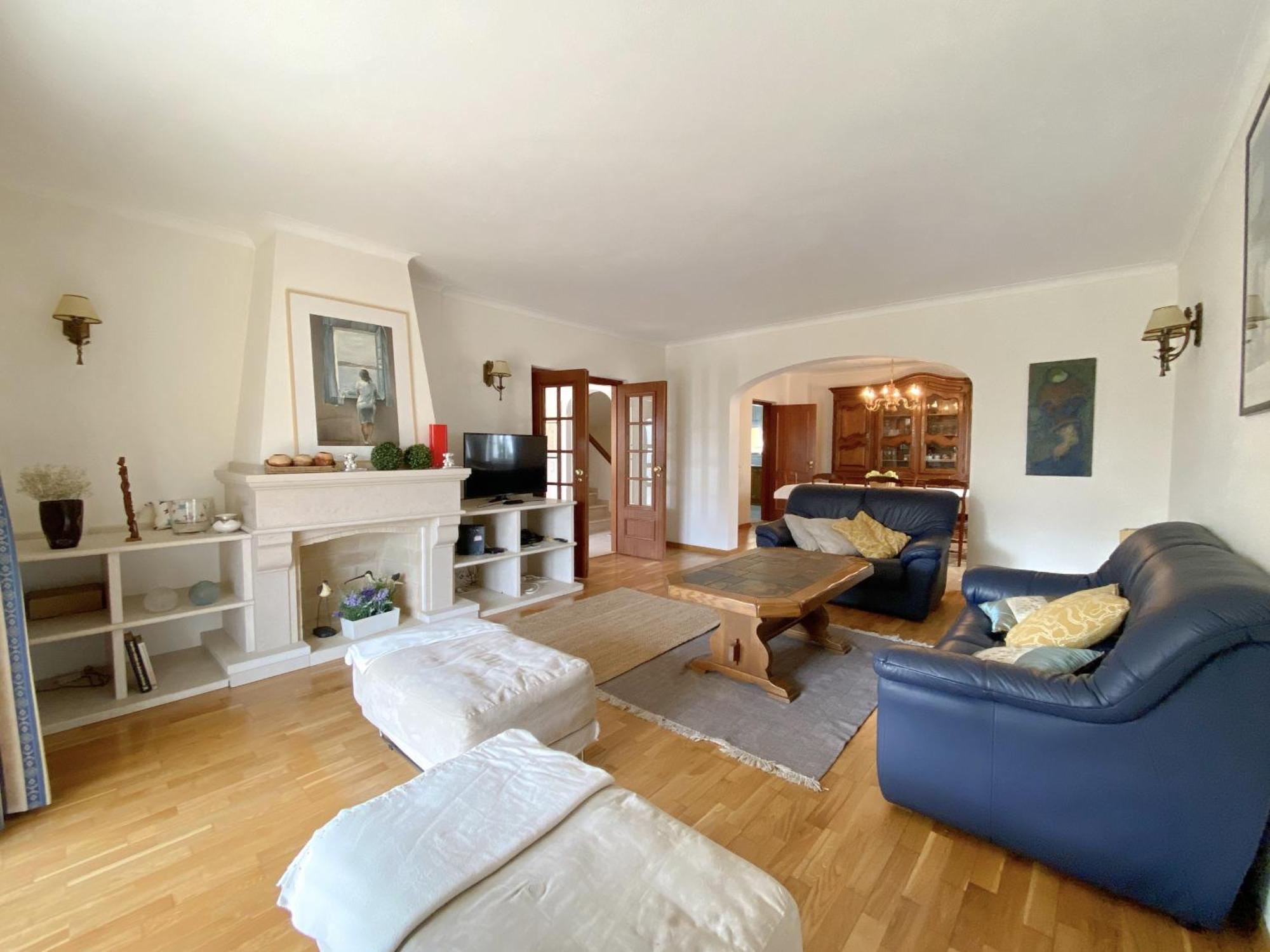 House D Ana Lagos